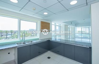 Apartment - 3 Bedrooms - 4 Bathrooms for rent in Al Marasy - Al Bateen - Abu Dhabi