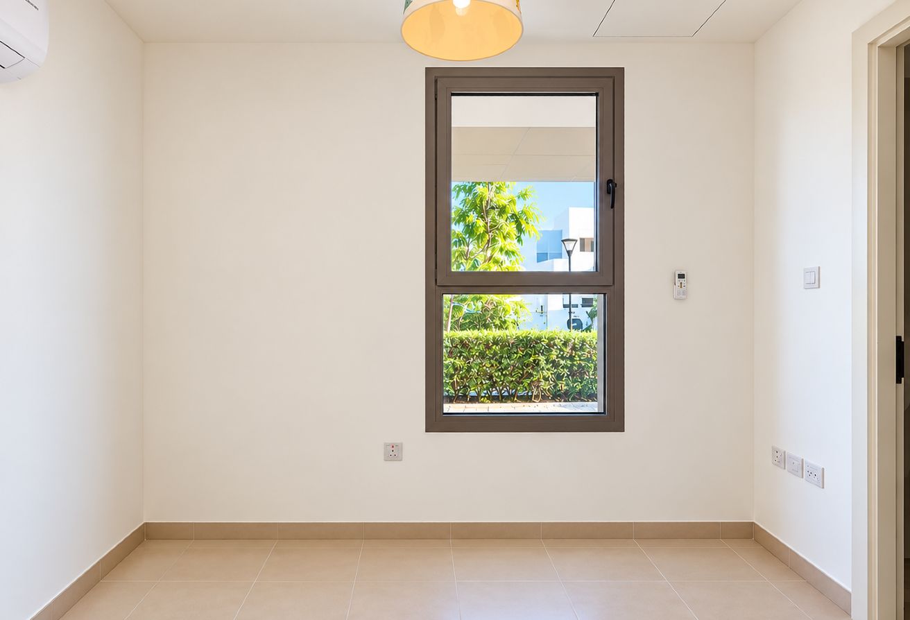 3 bedroom townhouse in Safi Townhouses, Town Square: 17