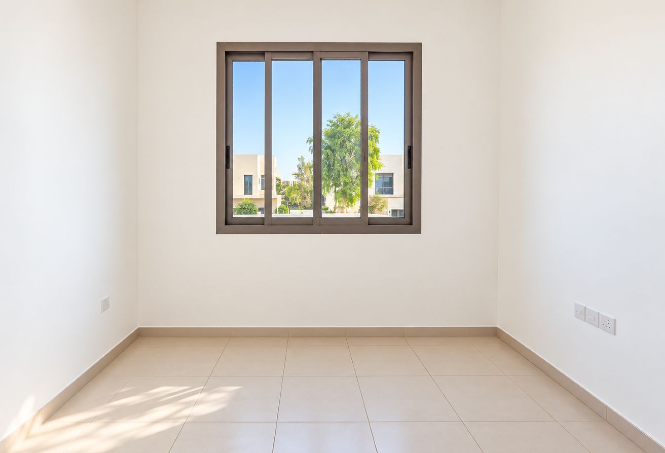 3 bedroom townhouse in Safi Townhouses, Town Square: 8