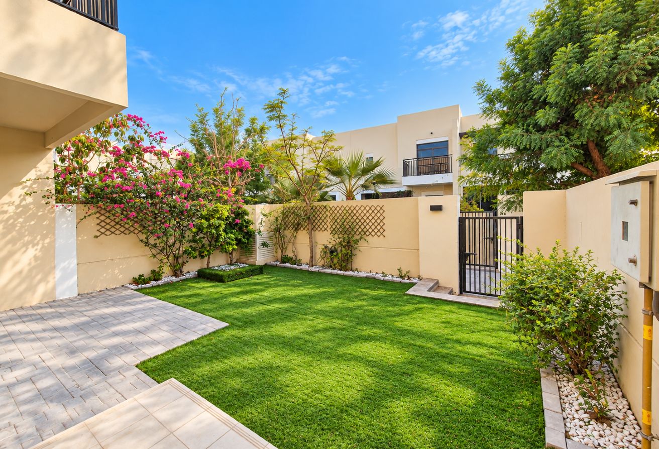 3 bedroom townhouse in Safi Townhouses, Town Square: 19