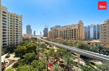 Apartment - 2 Bedrooms - 2 Bathrooms for rent in Al Hamri - Shoreline Apartments - Palm Jumeirah - Dubai