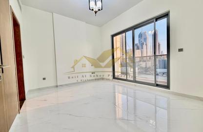 Apartment - 1 Bedroom - 2 Bathrooms for rent in Jumeirah Garden City - Al Satwa - Dubai