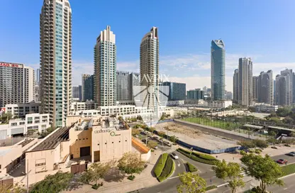 Apartment - 1 Bedroom - 1 Bathroom for rent in Burj Royale - Downtown Dubai - Dubai