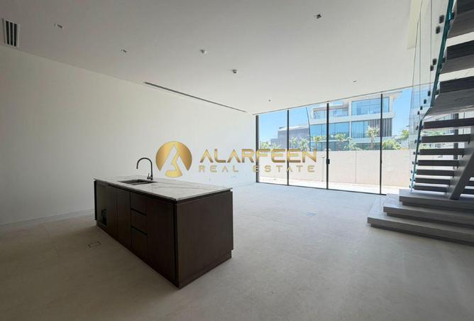 99129178 - Property Image 3