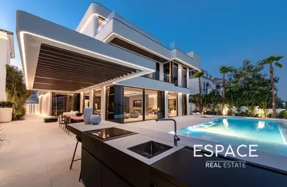 Villa - 6 Bedrooms - 7 Bathrooms for sale in Garden Homes Frond D - Garden Homes - Palm Jumeirah - Dubai