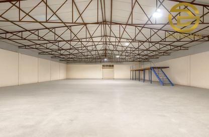 Warehouse - Studio - 1 Bathroom for rent in RAS - Umm Ramool - Dubai Warehouse - Studio - 1 Bathroom for rent in RAS - Umm Ramool - Dubai