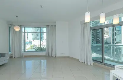Apartment - 1 Bedroom - 2 Bathrooms for rent in Fairfield Tower - Park Island - Dubai Marina - Dubai