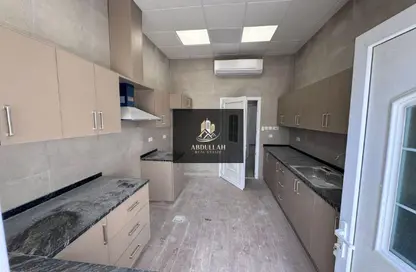 فيلا - 5 غرف نوم - 8 حمامات للايجار في مساكن نسمه - ّالطي - الشارقة