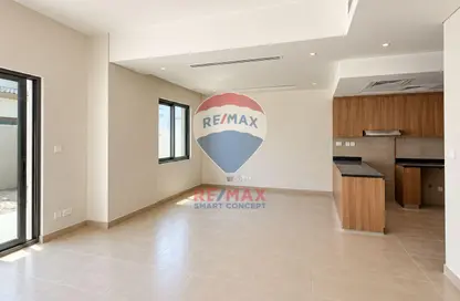 Townhouse - 2 Bedrooms - 3 Bathrooms for sale in Casares - Bloom Living - Zayed City (Khalifa City C) - Khalifa City - Abu Dhabi Townhouse - 2 Bedrooms - 3 Bathrooms for sale in Casares - Bloom Living - Zayed City (Khalifa City C) - Khalifa City - Abu Dhabi