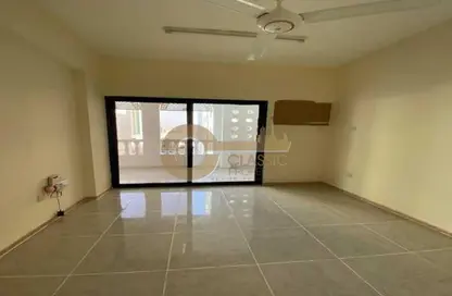 Apartment - 1 Bedroom - 2 Bathrooms for rent in Emerald Mankhool 1 - Al Mankhool - Bur Dubai - Dubai