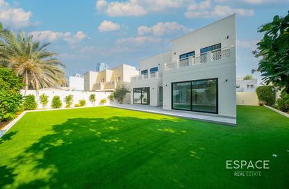 Villa - 4 Bedrooms - 4 Bathrooms for sale in Meadows 2 - Meadows - Dubai