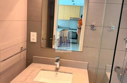 Apartment - 1 Bedroom - 2 Bathrooms for rent in Al Mamsha - Muwaileh - Sharjah