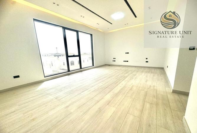 73116092 - Property Image 3