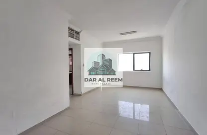 شقة - غرفة نوم - 1 حمام للايجار في شارع التعاون الجديد - التعاون - الشارقة