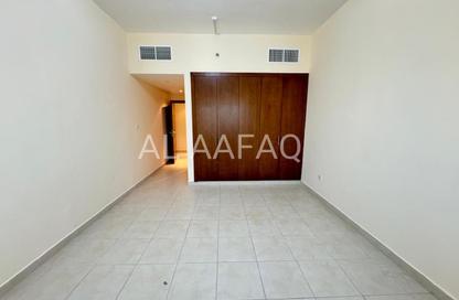 Apartment - 3 - 5 for rent in Al Mamzar - Al Mamzar - Sharjah - Sharjah