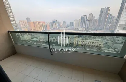 Apartment - 3 Bedrooms - 5 Bathrooms for rent in Al Khan Corniche - Al Khan - Sharjah