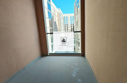 Apartment - 2 Bedrooms - 2 Bathrooms for rent in Al Mamsha - Muwaileh - Sharjah