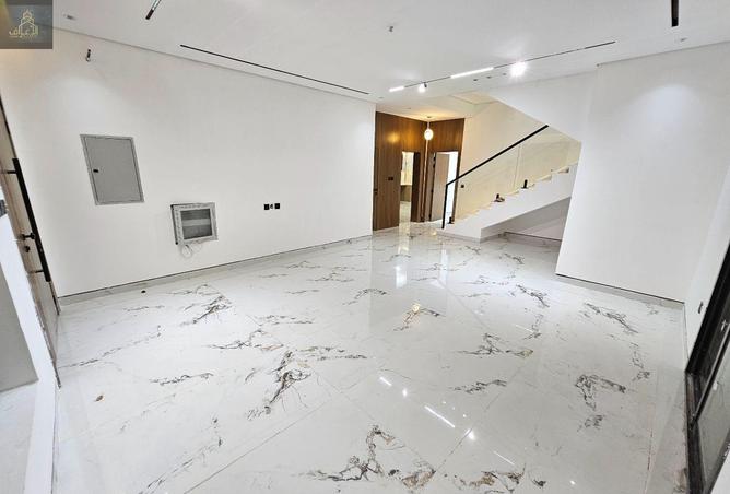 74234684 - Property Image 3