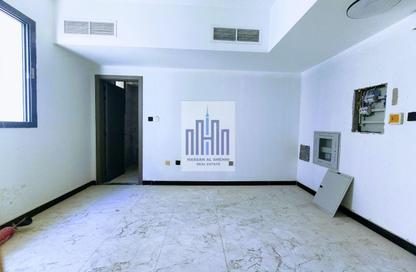 Apartment - Studio - 1 Bathroom for rent in Muwaileh - Sharjah Apartment - Studio - 1 Bathroom for rent in Muwaileh - Sharjah