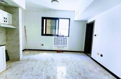 Apartment - Studio - 1 Bathroom for rent in Muwaileh - Sharjah