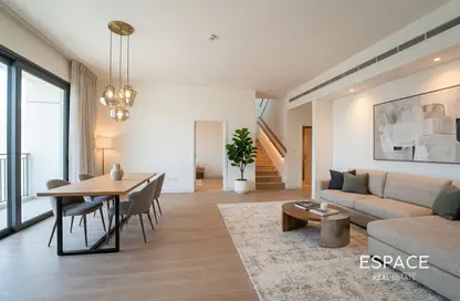 تاون هاوس - 3 غرف نوم - 5 حمامات للايجار في فيلات قرية جبل علي - قرية جبل علي - جبل علي - دبي