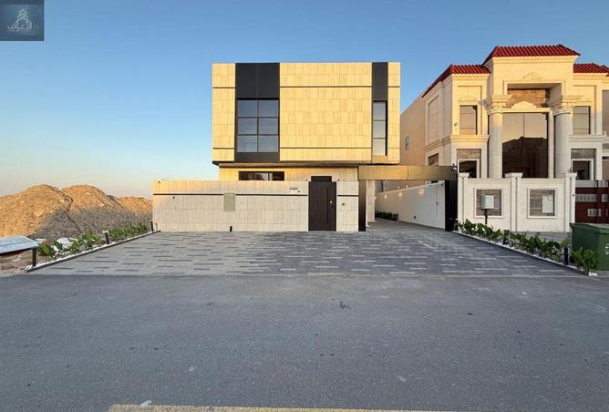 72305193 - Property Image 2