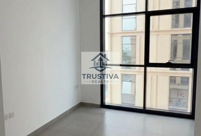 102841957 - Property Image 2