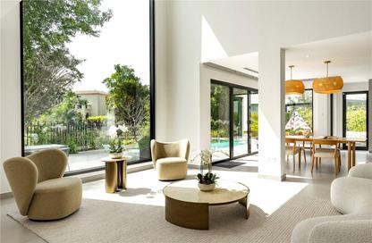 Villa - 5 Bedrooms - 5 Bathrooms for rent in Cluster 15 - Jumeirah Islands - Dubai
