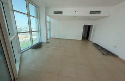 Apartment - 3 Bedrooms - 4 Bathrooms for rent in New Al Taawun Road - Al Taawun - Sharjah Apartment - 3 Bedrooms - 4 Bathrooms for rent in New Al Taawun Road - Al Taawun - Sharjah