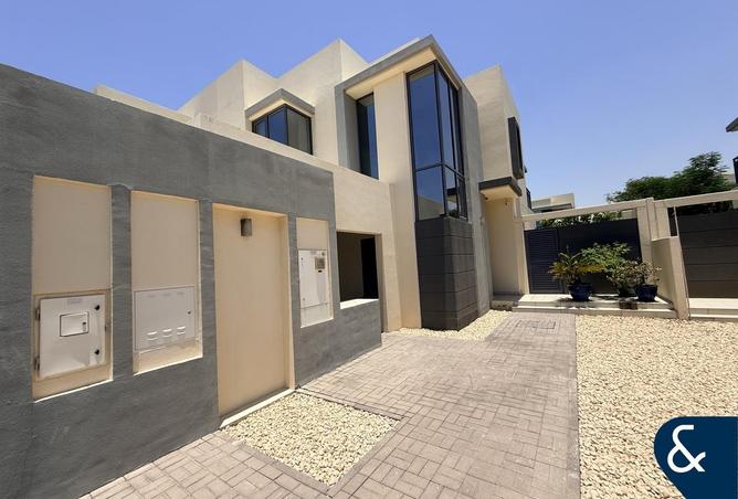 100823313 - Property Main Image