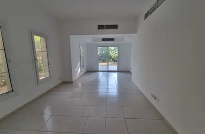Villa - 3 Bedrooms - 3 Bathrooms for rent in Springs 14 - The Springs - Dubai