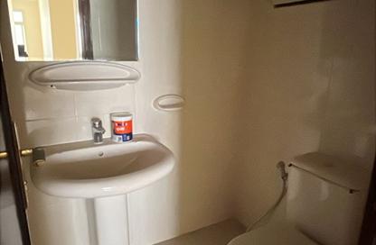 Apartment - 2 Bedrooms - 2 Bathrooms for rent in Al Khan 9 building - Al Khan - Sharjah