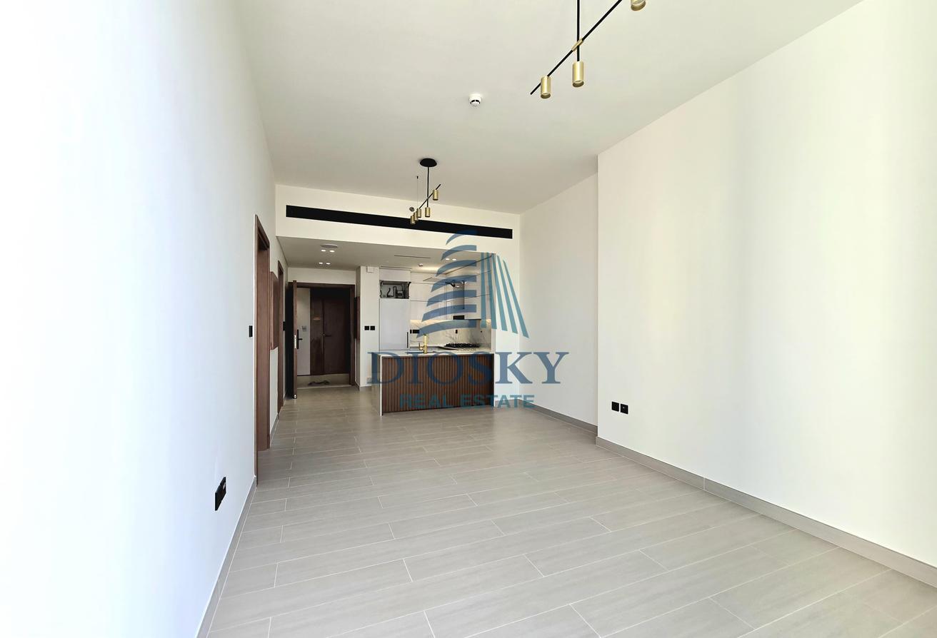 Kitchen Appliances | Brand New | First Tenant photo 4