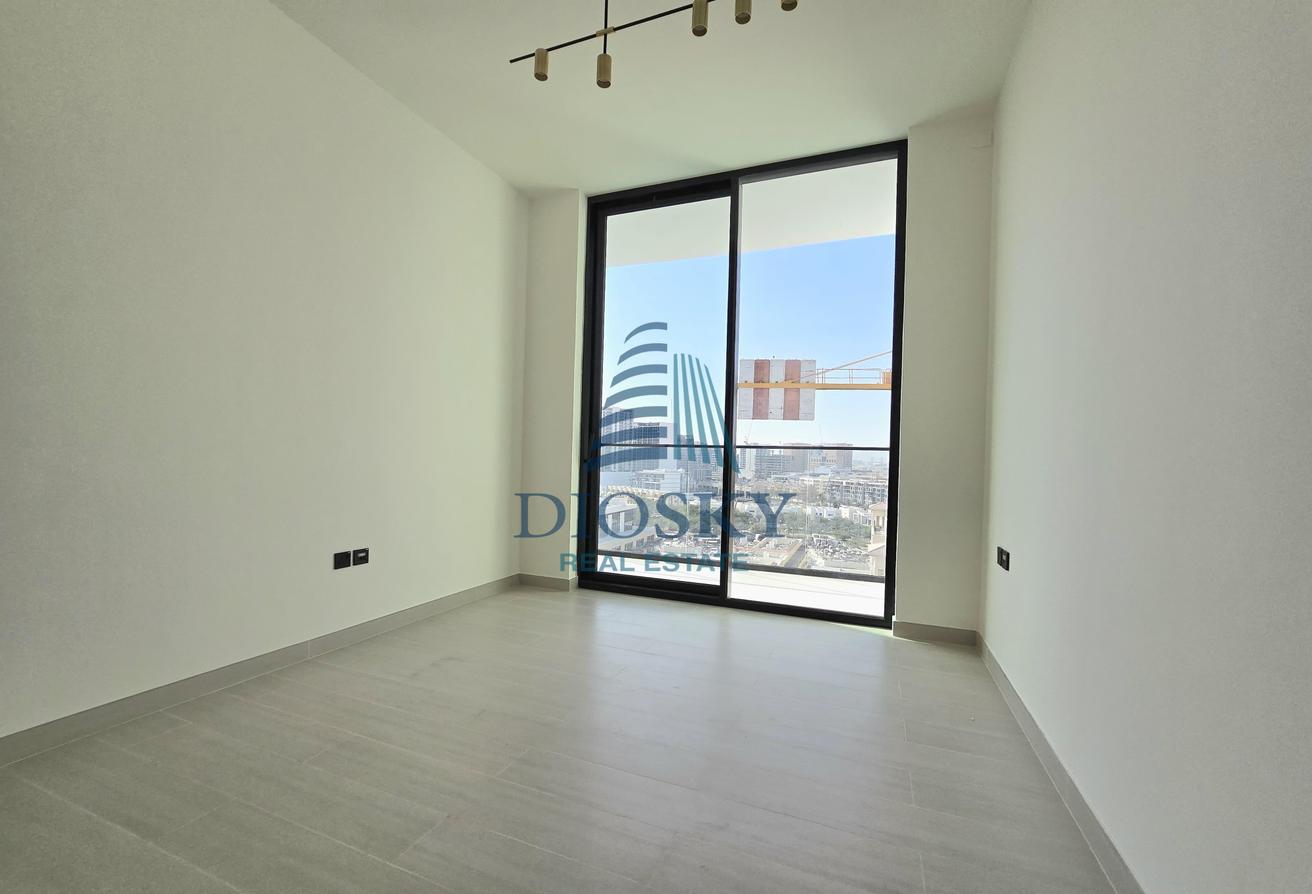 Kitchen Appliances | Brand New | First Tenant photo 6