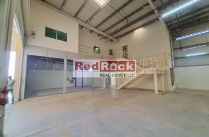 Warehouse - Studio - 2 Bathrooms for rent in Al Sajaa Industrial - Al Sajaa - Sharjah
