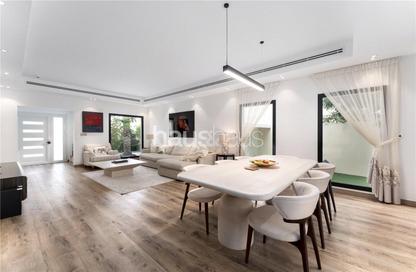 Villa - 4 Bedrooms - 5 Bathrooms for sale in Meadows 7 - Meadows - Dubai