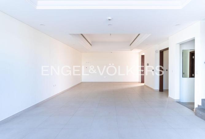 92702623 - Property Image 3