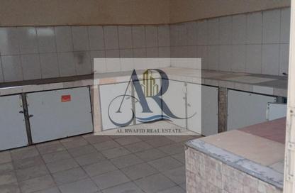 سكن عمال - استوديو - 8 حمامات للايجار في الجليل - الصجعة - الشارقة