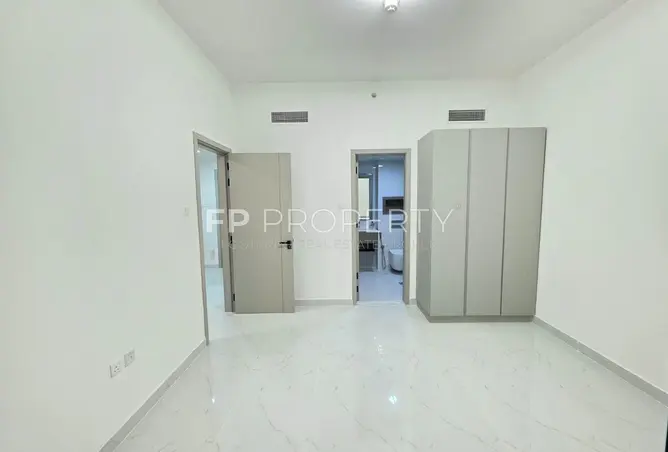 152820806 - Property Image 2