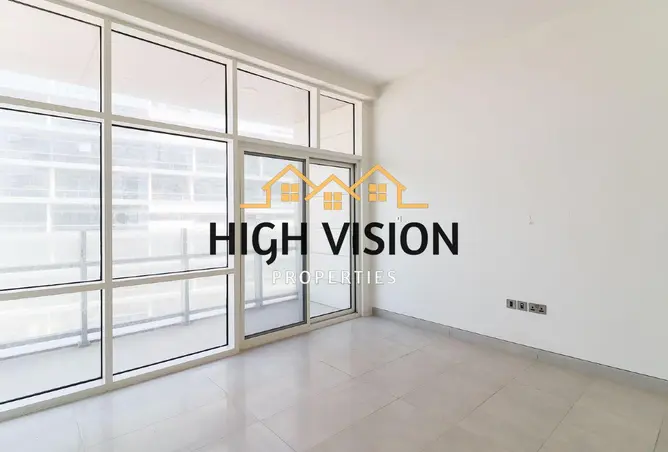 155528100 - Property Image 2