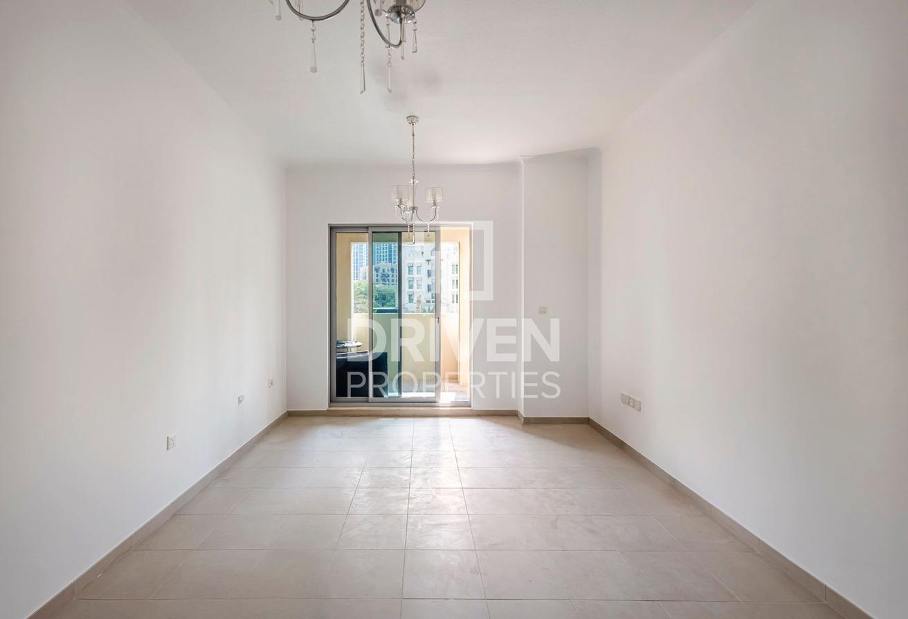 Boulevard View duplex | Spacious with Maids Room photo 6