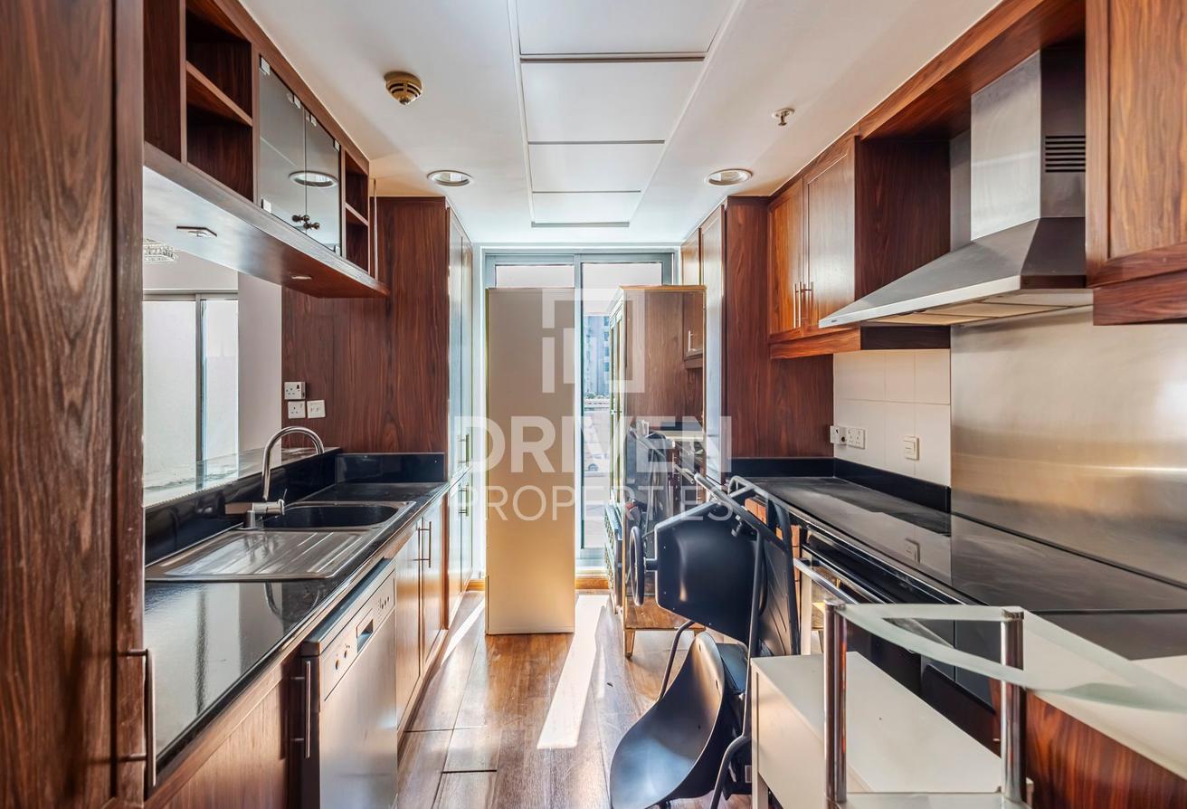 Boulevard View duplex | Spacious with Maids Room photo 13