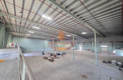 Warehouse - Studio - 3 Bathrooms for rent in Umm Al Thuoob - Umm Al Quwain