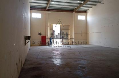 Warehouse - Studio for rent in Umm Al Thuoob - Umm Al Quwain