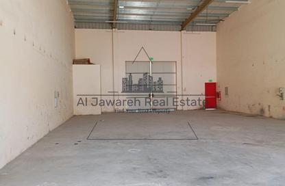 Warehouse - Studio for rent in Umm Al Thuoob - Umm Al Quwain