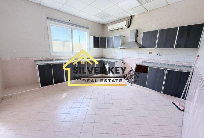 102000483 - Property Image 2
