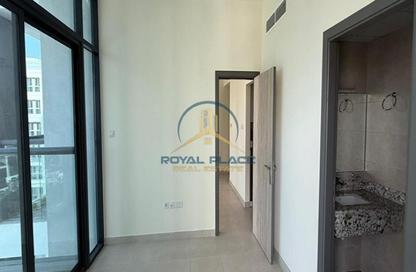 Apartment - 1 Bedroom - 2 Bathrooms for rent in Central Park Tower - District 12 - Jumeirah Village Circle - Dubai