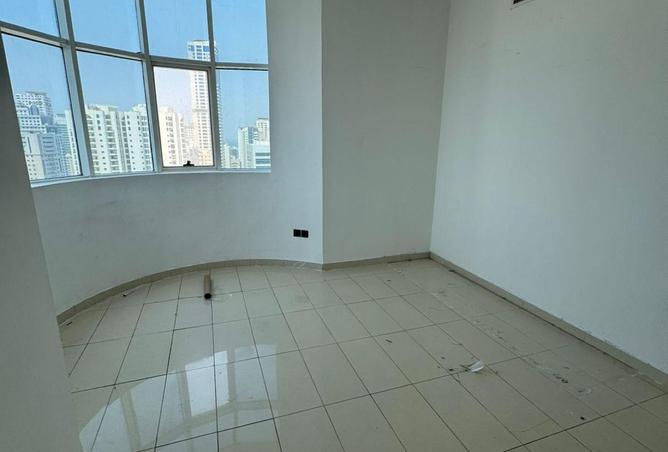 80716643 - Property Image 2