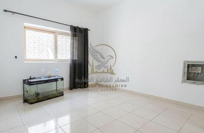 Apartment - 1 - 1 for rent in Al Nabaa Building - Al Naba'ah - Al Sharq - Sharjah