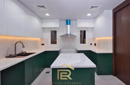 Villa - 6 Bedrooms - 7 Bathrooms for rent in Meadows 1 - Meadows - Dubai